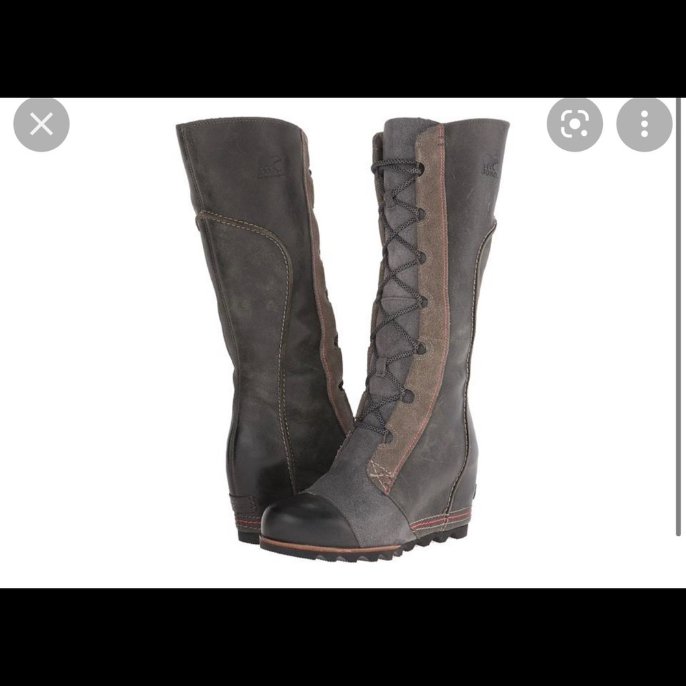 Charcoal grey Sorel Cate boot